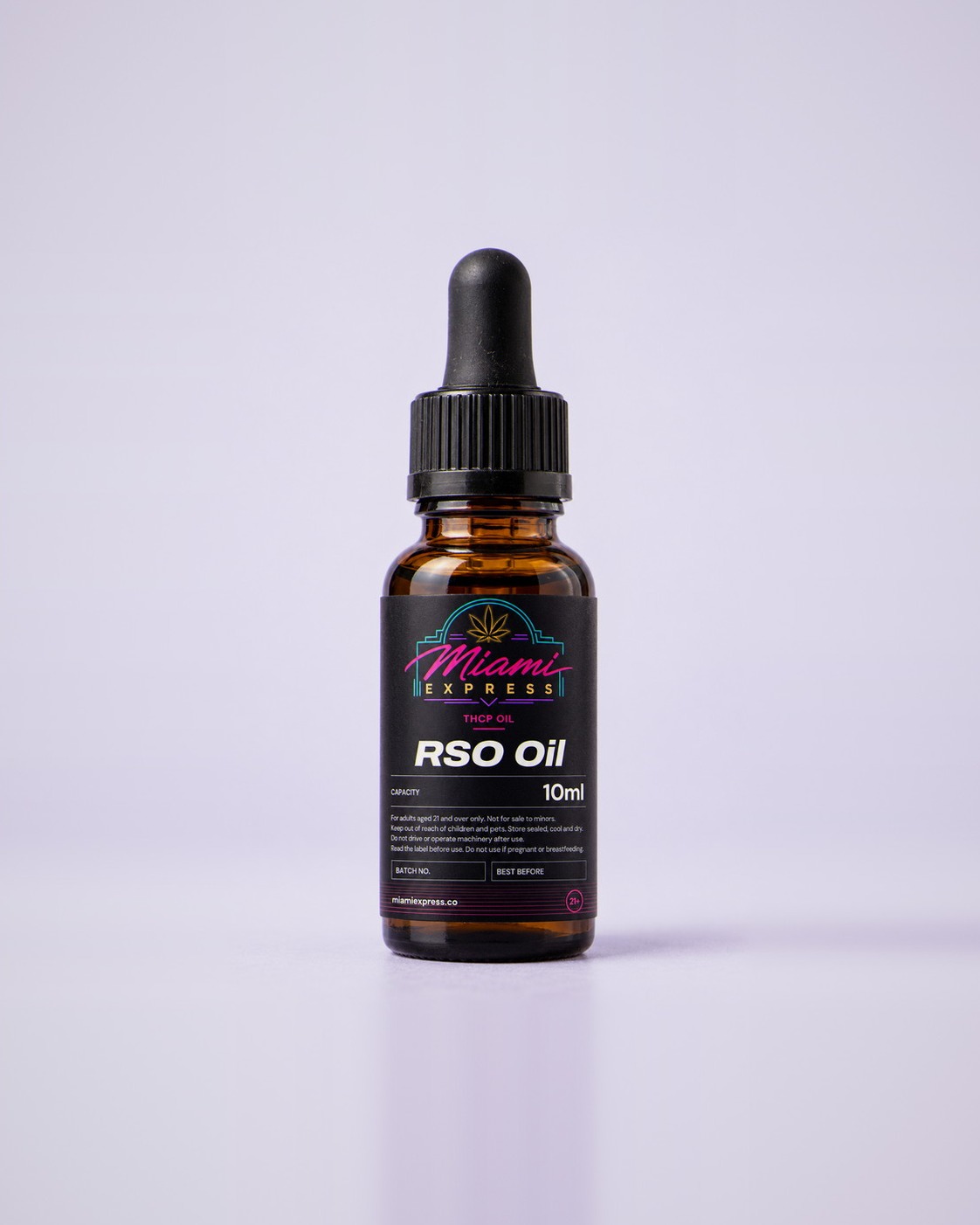 THCP RSO Oil front view, 10ml amber glass bottle on a pale lilac studio background